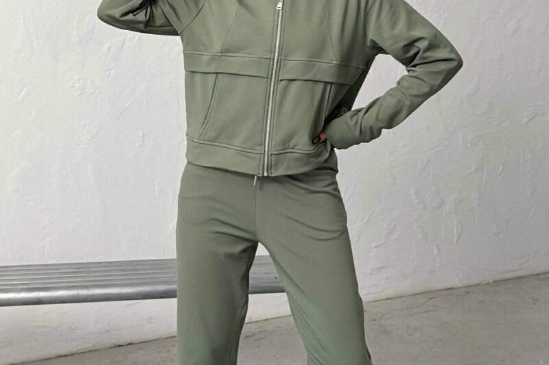 SET NJE NGJYRESH XHAKETE + TUTA PER FEMRA NE NGJYRE JESHILE - 3