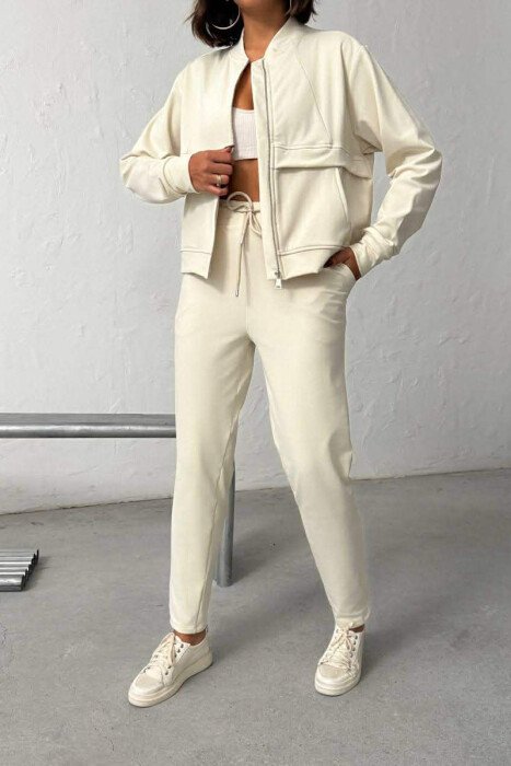 SET NJE NGJYRESH XHAKETE + TUTA PER FEMRA NE NGJYRE KREM - KLAUDIO FASHION