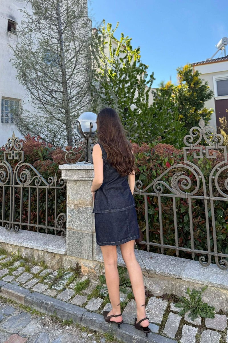 SET NJË NGJYRËSH XHINS JELEK+FUND PËR FEMRA NË NGJYRËN BLU E ERRËT - 2