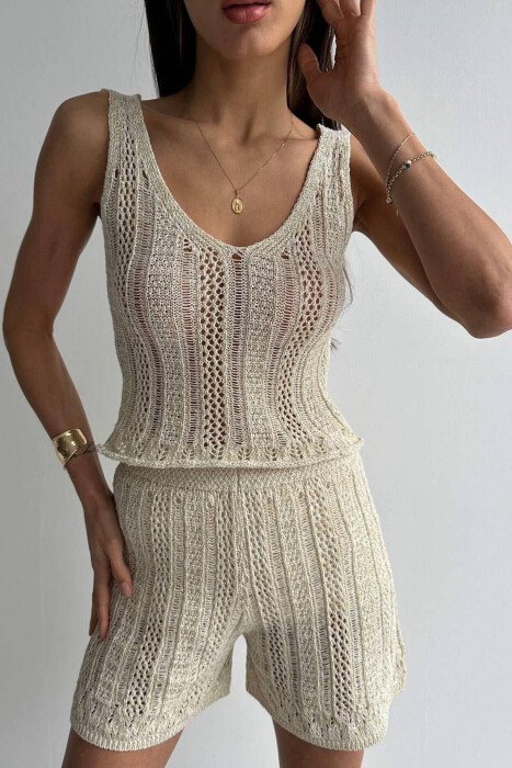 SET PËR FEMRA CROP DHE PANTALLONA TE SHKURTRA NË NGJYRË KREM - 8