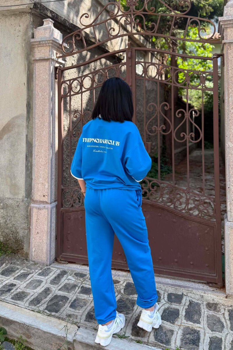 SET T-SHIRT ME SHKRIME PARA & PAS + TUTA PER FEMRA NE NGJYRE BLU TE ZBARDHUR - 4