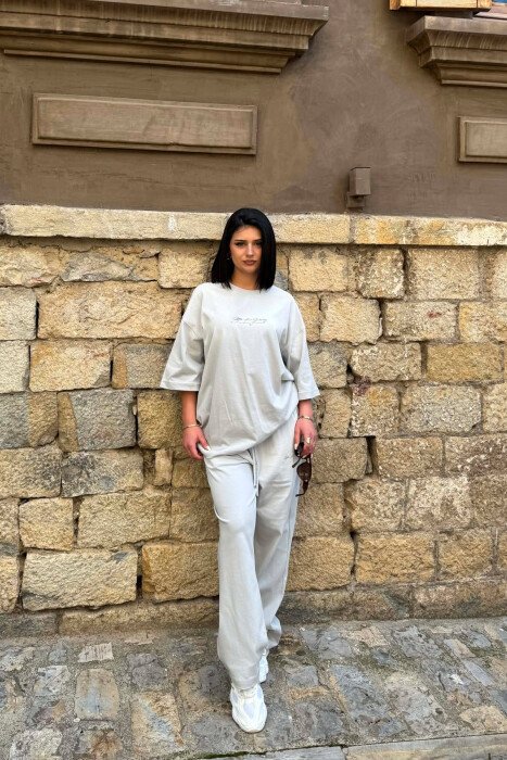 SET T SHIRT ME SHKRIME + TUTA PER FEMRA NE NGJYRE GRI - 1