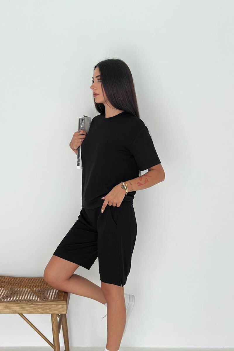 SET T-SHIRT+ TUTA TE SHKURTA PER FEMRA NE NGJYRE TE ZEZE - 3