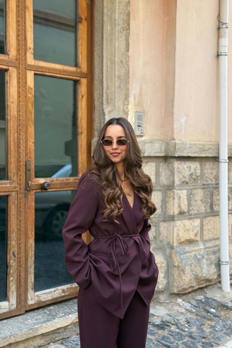 SET XHAKETE KLASIKE ME DETAJIN E LIDHESES + PANTALLONA PER FEMRA NE NGJYRE LEJLA - 3