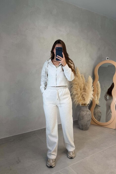 SET XHAKETE ME ZINXHIR DHE PANTALLONA PER FEMRA NE NGJYRE KREM - KLAUDIO FASHION