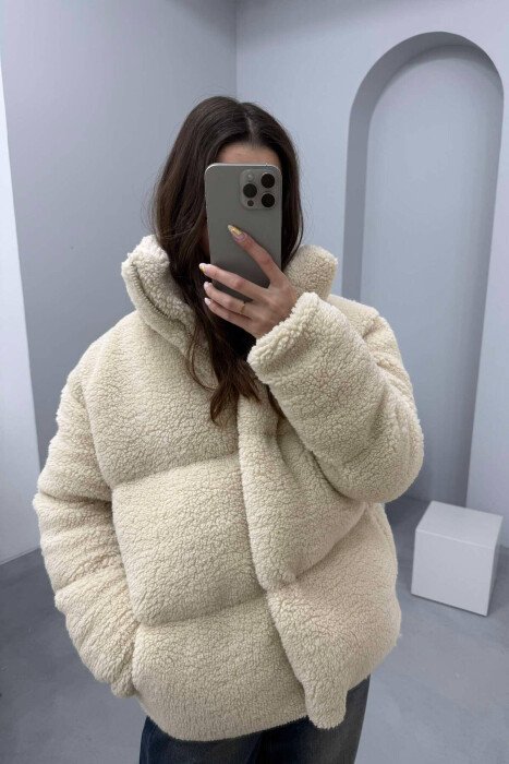 XHAKETË LËKURË DELEJE PËR FEMRA NË NGJYRËN BEZHË - KLAUDIO FASHION