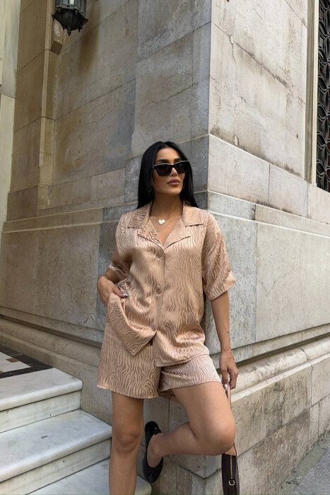SHINY ONE COLOR SHORT SLEEVE SHIRT + SHORTS WOMAN SET BEIGE/BEZHE - KLAUDIO FASHION