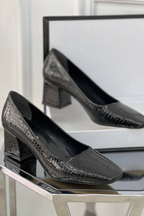 SHINY WOMAN HEELED SHOES BLACK/ E ZEZE - KLAUDIO FASHION