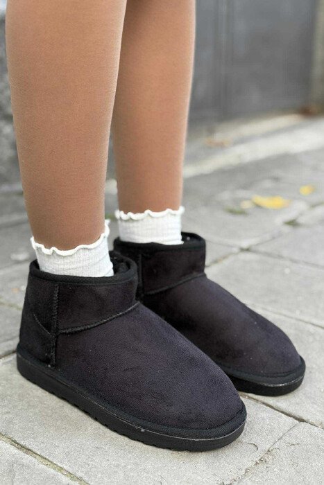 SHORT SIMPLE WOMAN UGG BLACK/ E ZEZE 