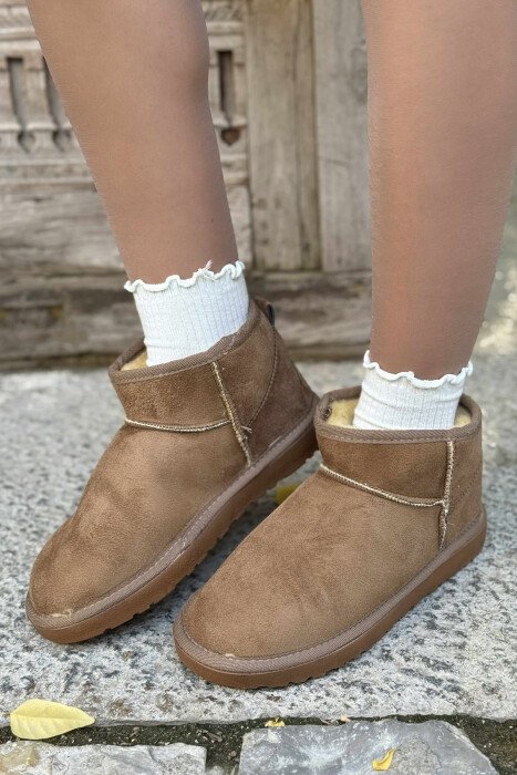 SHORT SIMPLE WOMAN UGG LIGHT BROWN/KAZB - KLAUDIO FASHION
