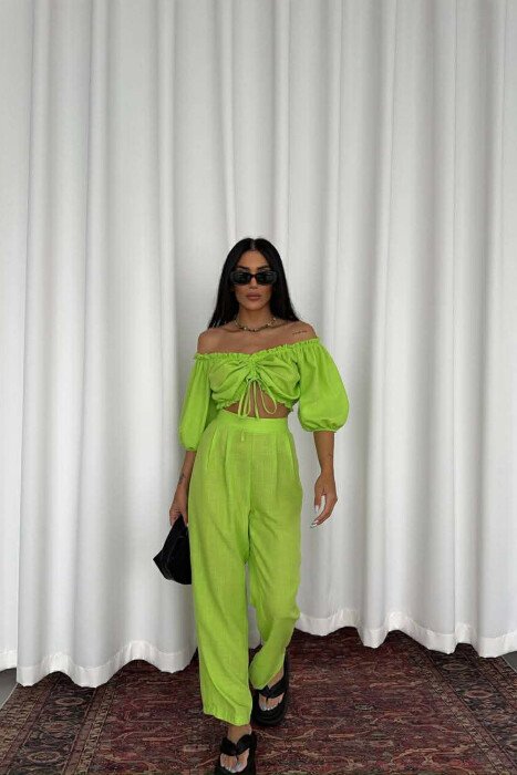 SET CROP TOP + PANTALLONA PER FEMRA NE NGJYRE NEON 