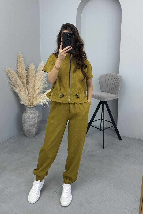 SHORT SLEEVES JACKET+TROUSERS WOMEN SET OLIVE/ULLI - KLAUDIO FASHION