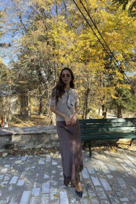 TRIKO ME MËNGË TË SHKURTRA DHE ME DETAJIN E SHALLIT PËR FEMRA NË NGJYRË BEZHË - KLAUDIO FASHION