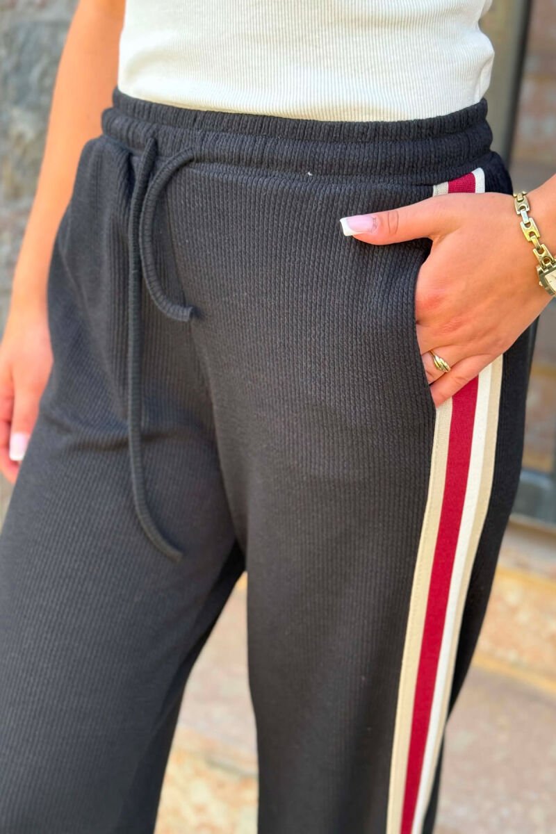 SIDE LINES SIMPLE WOMAN SWEATPANTS BLACK/ E ZEZE - 4