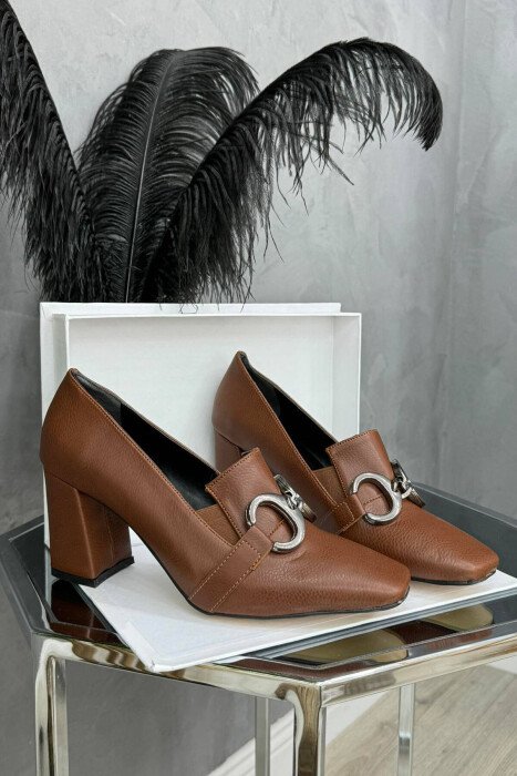 SILVER DETAILS LEATHER WOMAN HEELS BROWN/KAFE - KLAUDIO FASHION