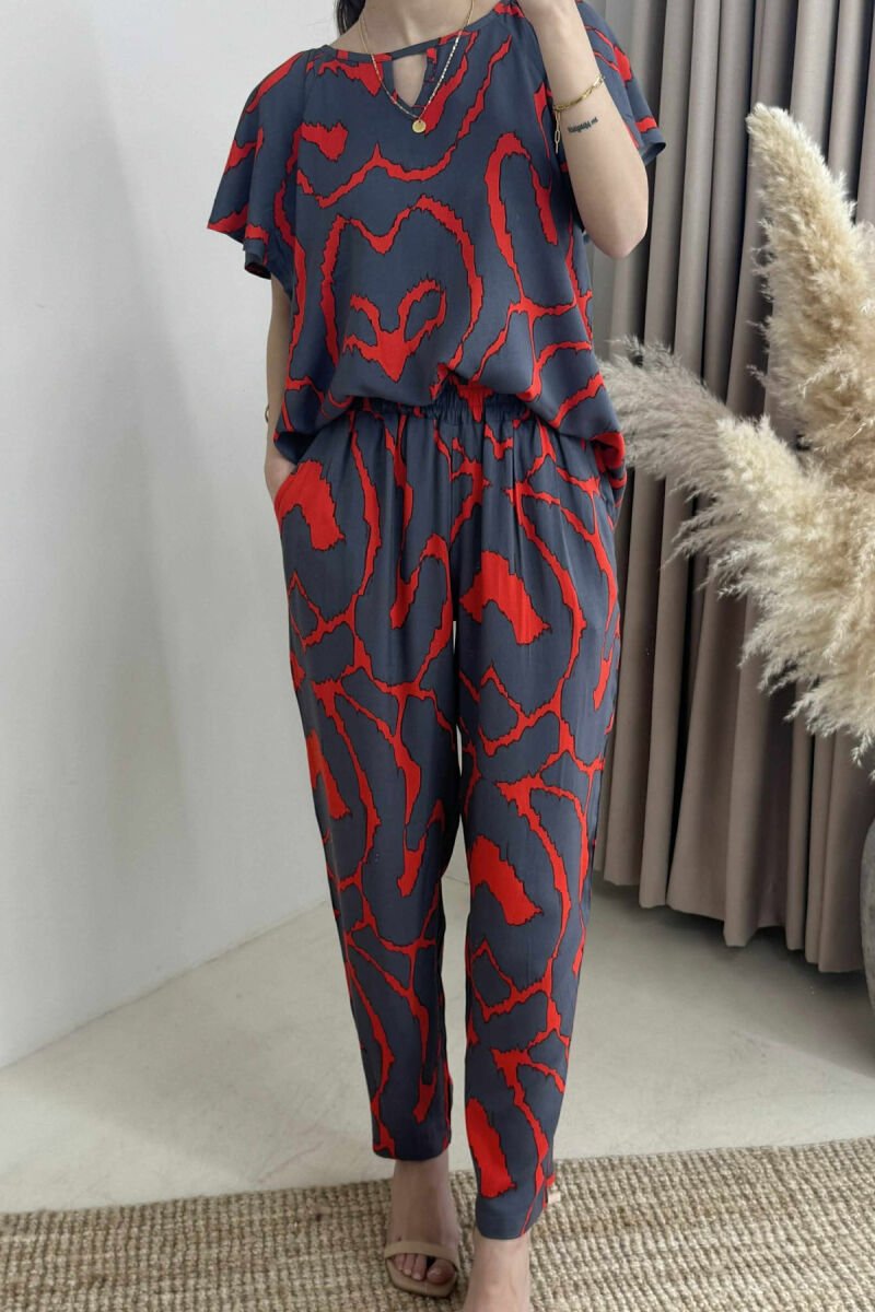 SIMPLE ABSTRACT DESIGN WOMEN SET DARK GREY/GEE - 3