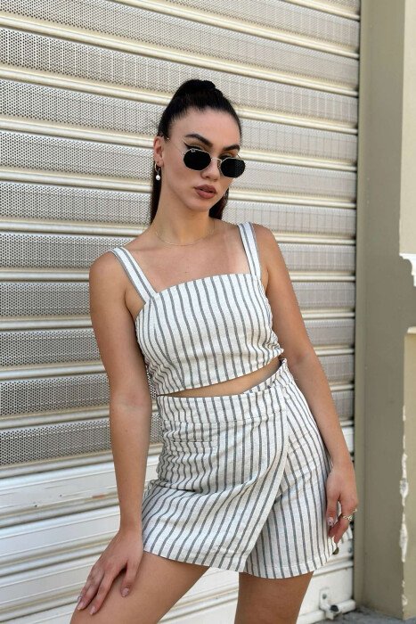 SIMPLE CROP+SHORTS WOMEN SET CREAM/KREM - KLAUDIO FASHION