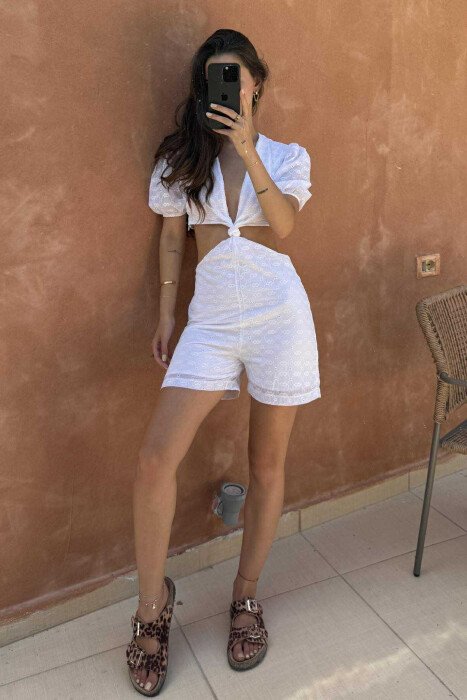 SIMPLE DESIGN ONE COLOR WOMEN JUMPSUIT WHITE-E BARDHE - KLAUDIO FASHION