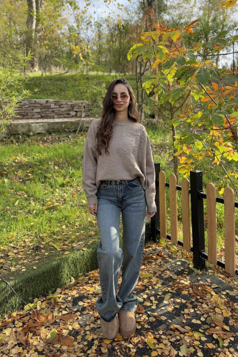 SIMPLE DESIGN ROUND NECK WOMEN SWEATER DARK BEIGE/BEZHE ERRET - 1