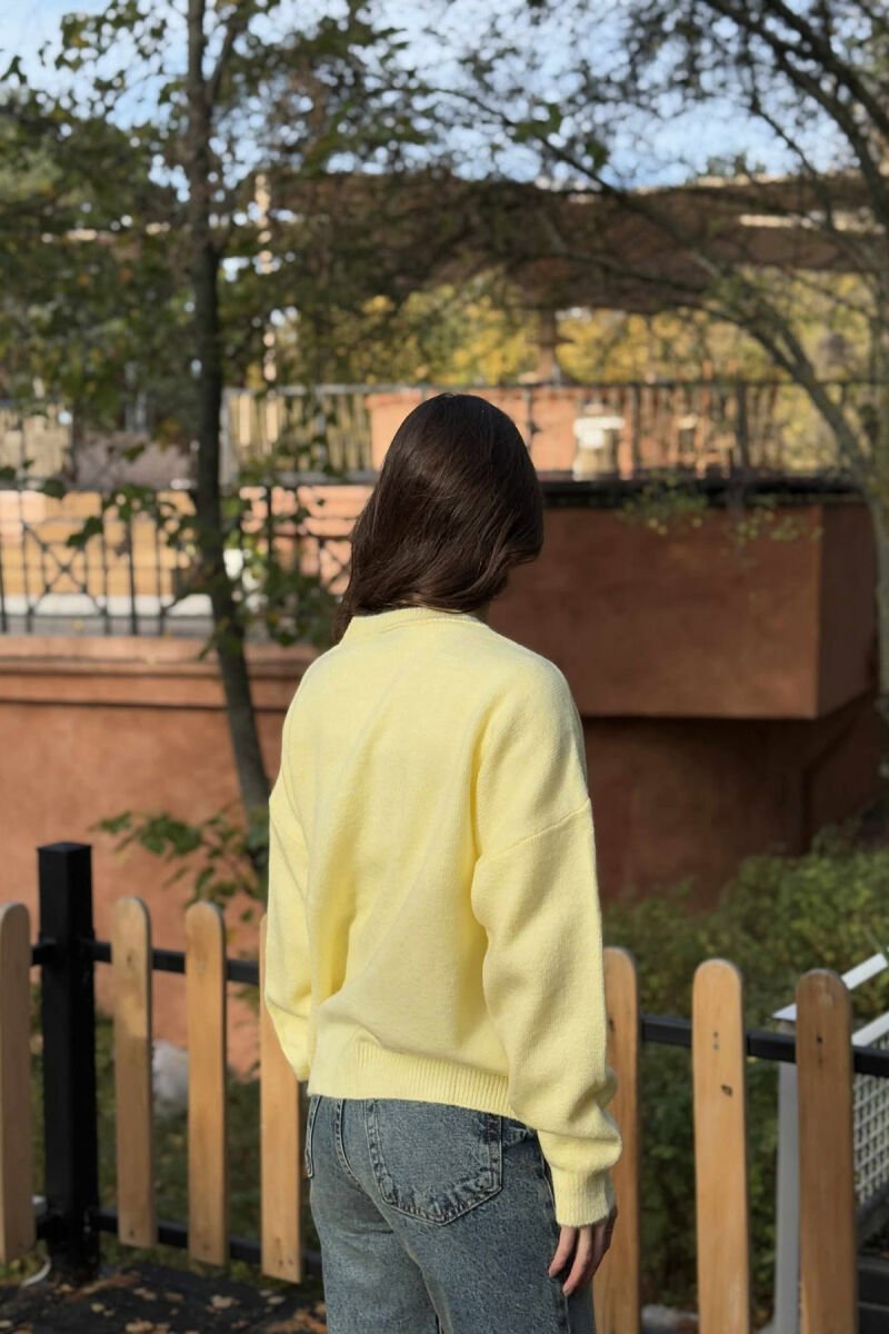 SIMPLE DESIGN ROUND NECK WOMEN SWEATER YELLOW/E VERDHE - 4