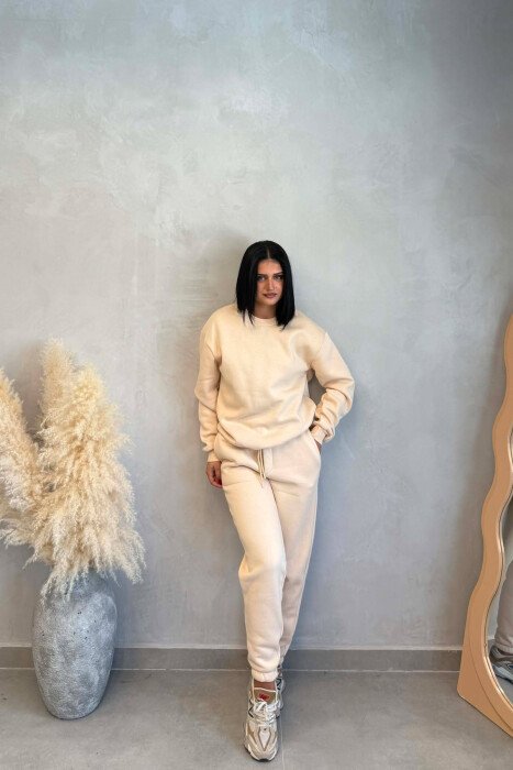 SIMPLE FLUFFY SWEATSHIRT + JOGGERS WOMAN SET BEIGE/BEZHE - KLAUDIO FASHION
