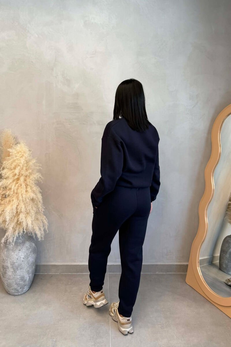 SIMPLE FLUFFY SWEATSHIRT + JOGGERS WOMAN SET DARK BLUE/BEE - 3