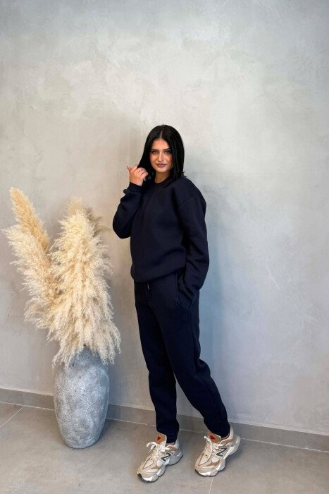 SIMPLE FLUFFY SWEATSHIRT + JOGGERS WOMAN SET DARK BLUE/BEE - 4