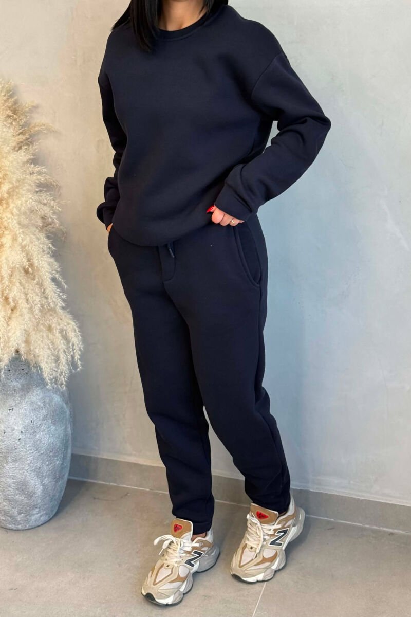 SIMPLE FLUFFY SWEATSHIRT + JOGGERS WOMAN SET DARK BLUE/BEE - 7
