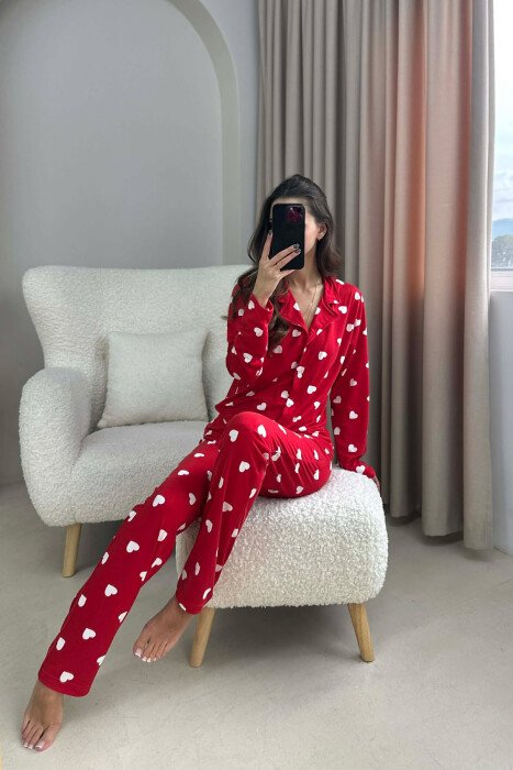 PIZHAME KËMISHË ME DIZAJN ME ZEMRA+TUTA PËR FEMRA NË NGJYRË TË KUQE - KLAUDIO FASHION