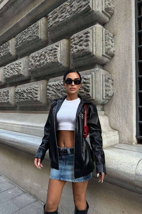XHAKETË E THJESHTË LËKURE PËR FEMRA NË NGJYRËN E ZEZË - KLAUDIO FASHION