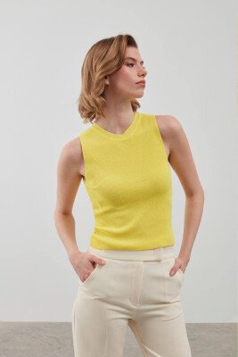 SIMPLE ONE COLOR TANK TOPS YELLOW/E VERDHE 