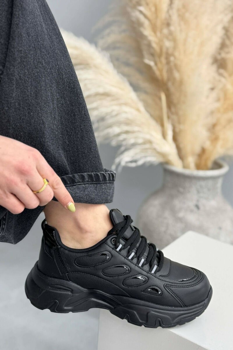 SIMPLE PLATFORM LACING WOMEN SNEAKERS BLACK/ E ZEZE - 1