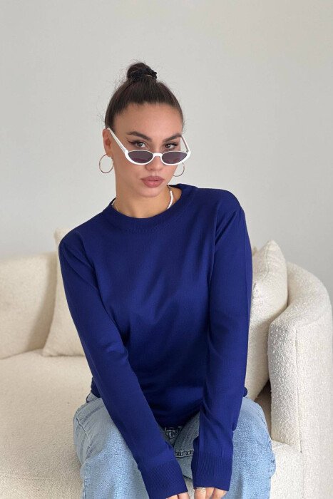 SIMPLE ROUND NECK WOMEN SWEATER BLUE/BLU - KLAUDIO FASHION