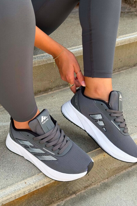 SIMPLE RUNNING PLATFORM WOMEN SNEAKERS DARK GREY/GEE - KLAUDIO FASHION