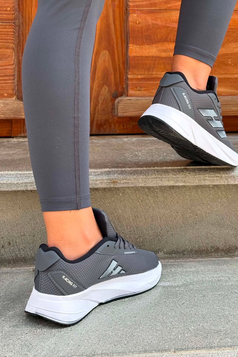 SIMPLE RUNNING PLATFORM WOMEN SNEAKERS DARK GREY/GEE - 4