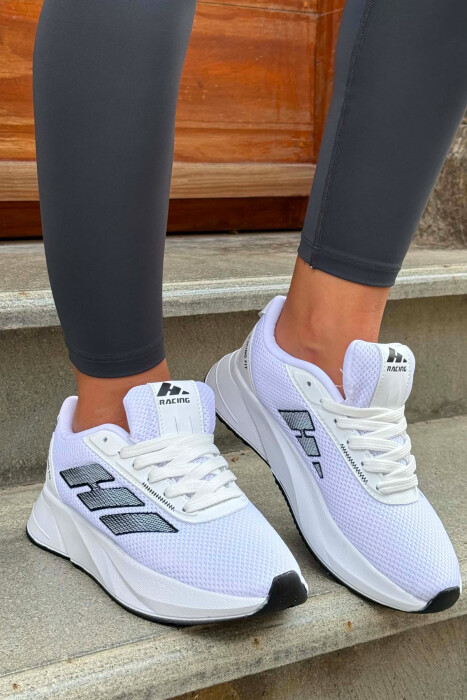 SIMPLE RUNNING PLATFORM WOMEN SNEAKERS WHITE-E BARDHE - KLAUDIO FASHION
