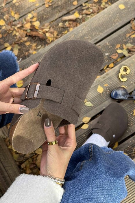 SIMPLE SUEDE WOMEN UGG DARK BROWN/KAE - 3