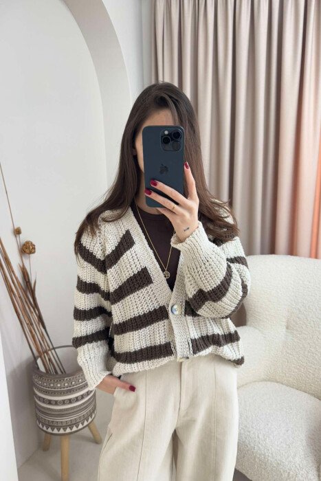 SIMPLE STRAIGHT WOMAN CARDIGAN CREAM-BROWN/KRKA - KLAUDIO FASHION