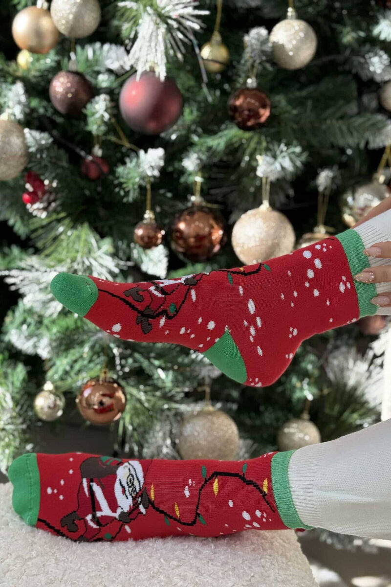 SINGLE CHRISTMAS WOMEN ANKLE SOCKS RED+GREEN/KUQE+JESHILE - 11