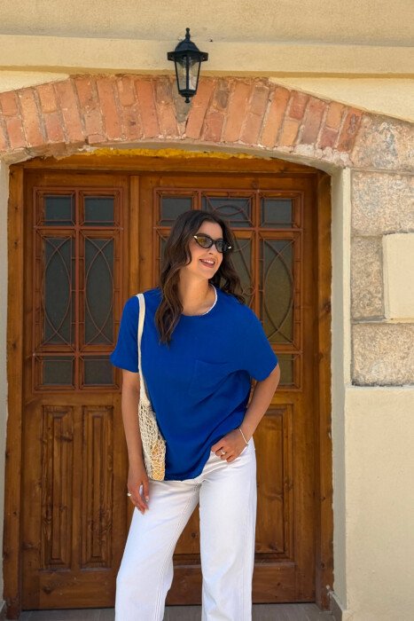 SINGLE POCKET DETAIL SIMPLE WOMEN T-SHIRT BLUE/BLU 