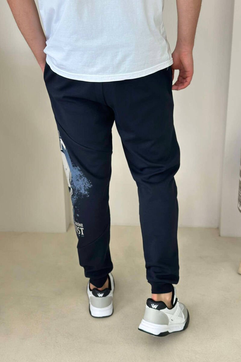 SKULL SIDE DESIGN MEN SWEATPANTS DARK BLUE/BEE - 4
