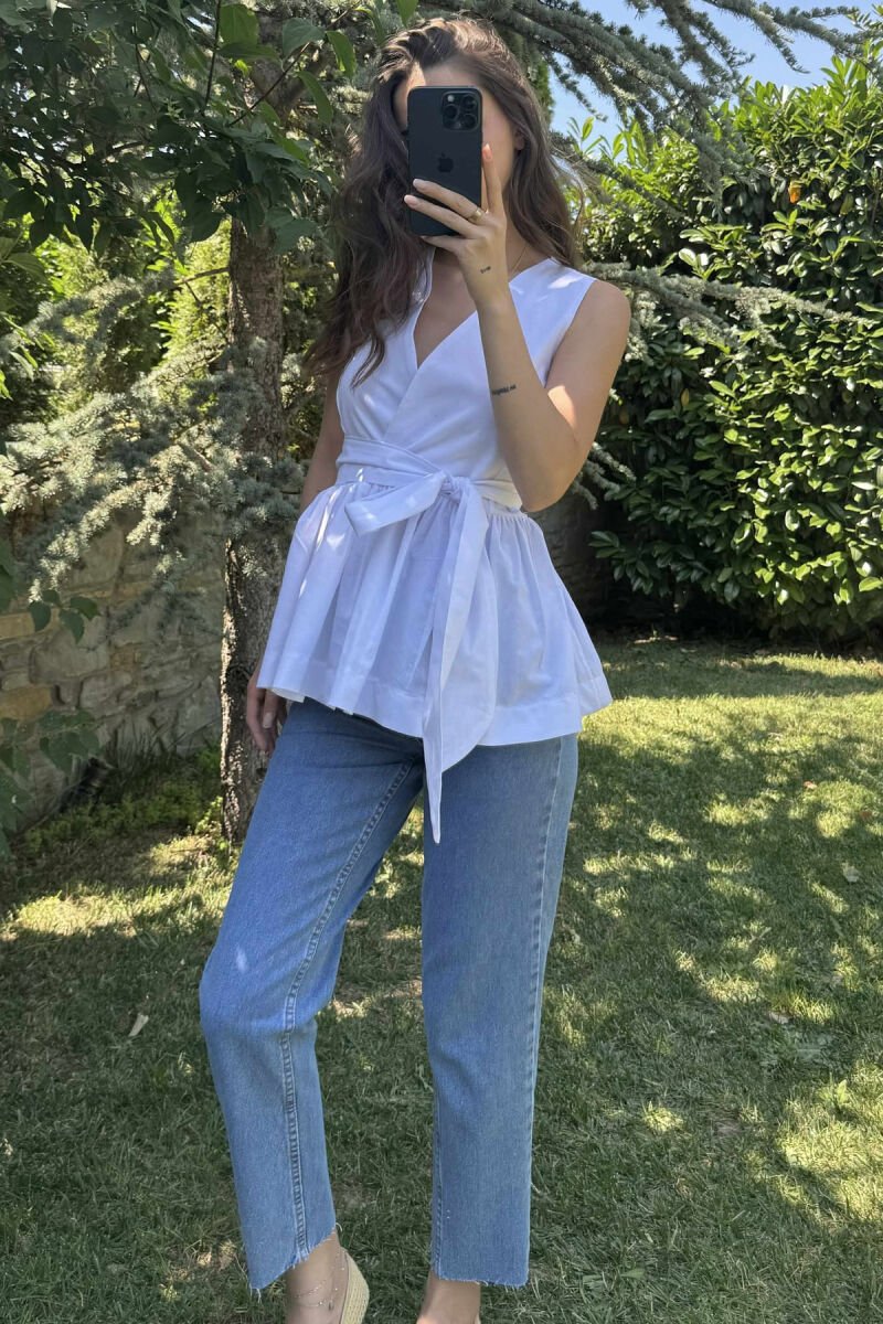 SLEEVELESS ONE COLOR LACING DETAIL WOMEN SHIRT WHITE-E BARDHE - 2