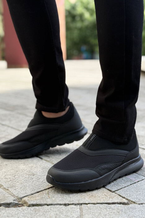 SLIP ON EVERYDAY SIMPLE MEN SNEAKERS BLACK/ E ZEZE - KLAUDIO FASHION