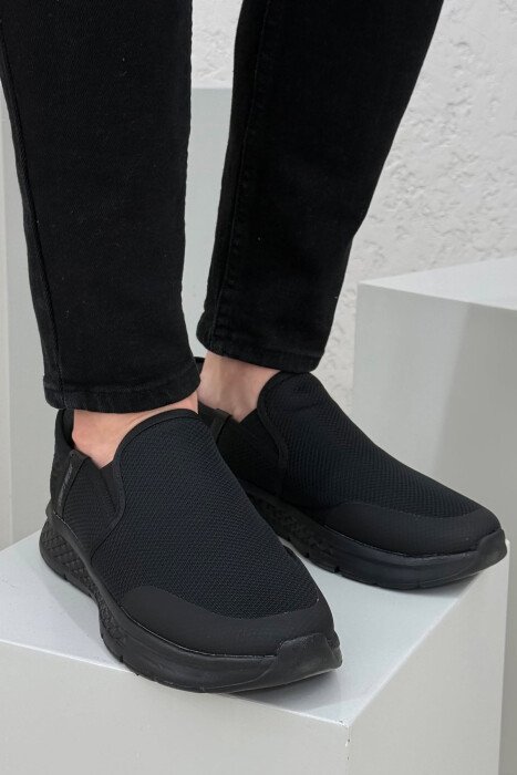 SLIP ON SIMPLE EVERYDAY MEN SNEAKERS BLACK/ E ZEZE - 4