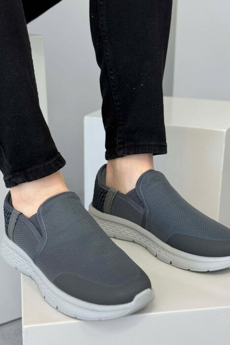 SLIP ON SIMPLE EVERYDAY MEN SNEAKERS DARK GREY/GEE - KLAUDIO FASHION