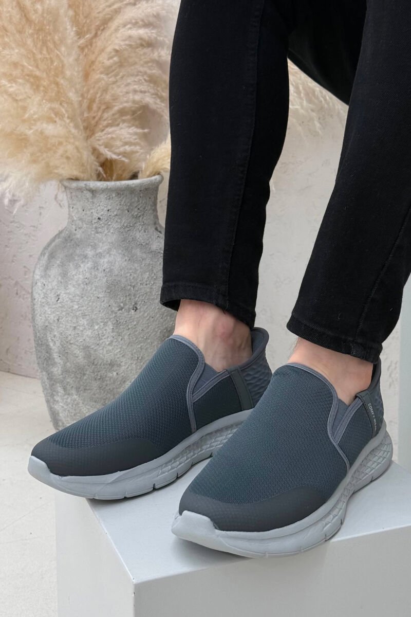 SLIP ON SIMPLE EVERYDAY MEN SNEAKERS GREY/GRI - 4
