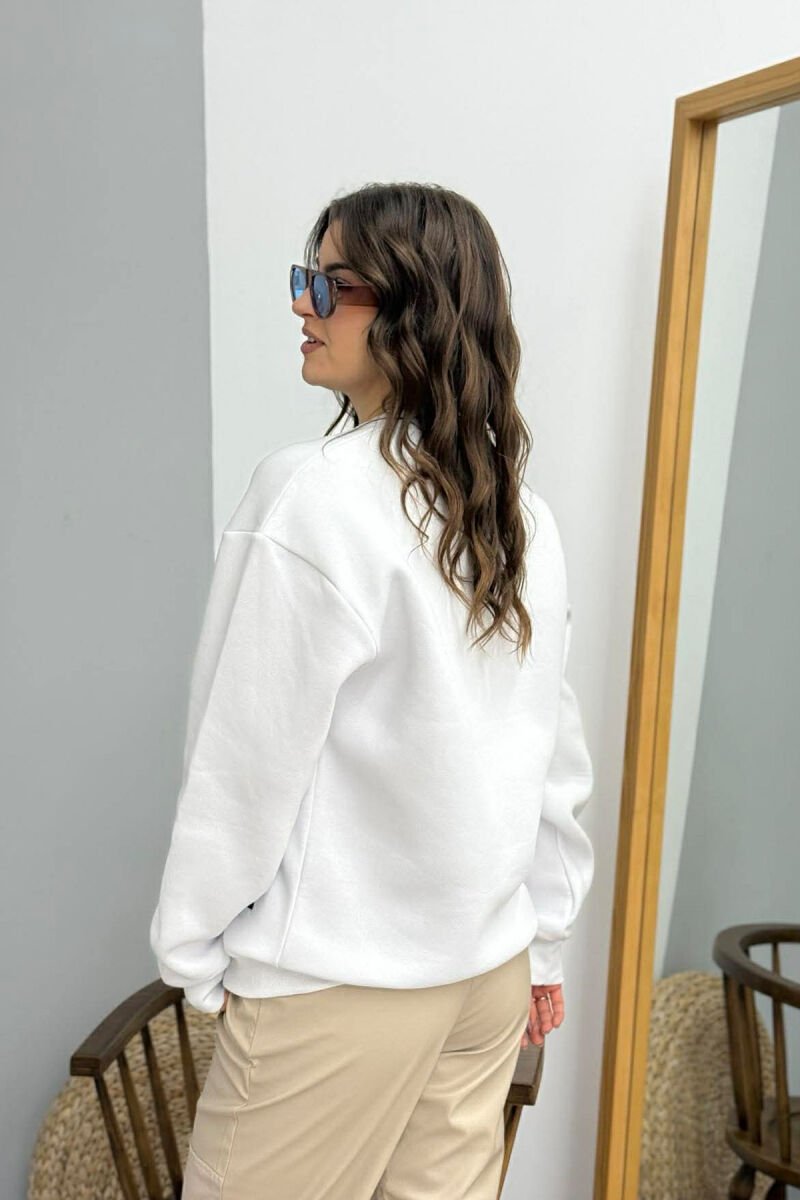 SMALL LOGO ONE COLOR FLUFFY WOMEN SWEATSHIRT WHITE-E BARDHE - 3