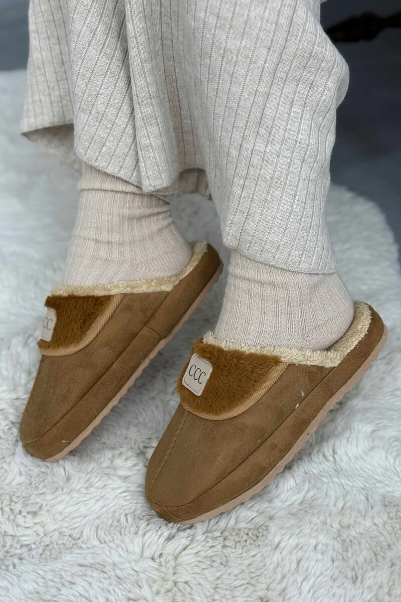 SMALL LOGO ONE COLOR WOMEN SLIPPERS BROWN/KAFE - 3