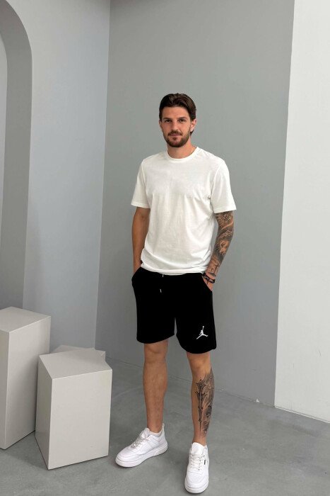 SMALL LOGO TEXTURED MEN SHORT SWEATPANTS BLACK/ E ZEZE 