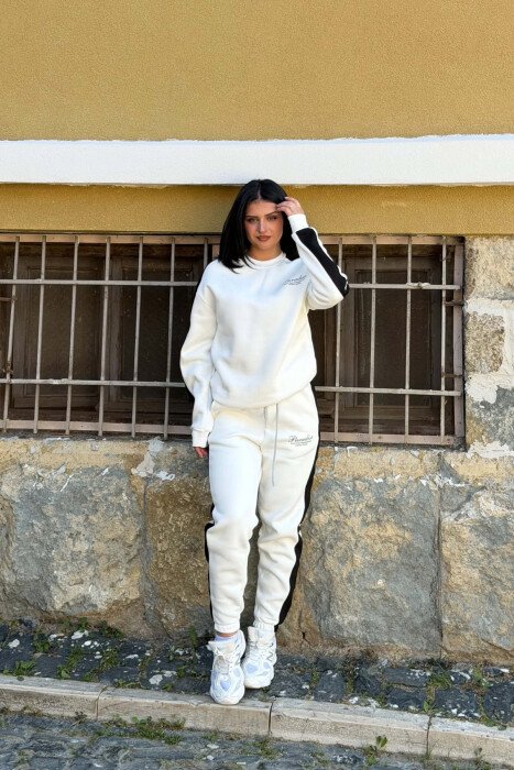 SMALL WRITTINGS SWETASHIRT + SWEATPANTS FLUFFY WOMAN SET WHITE-E BARDHE 